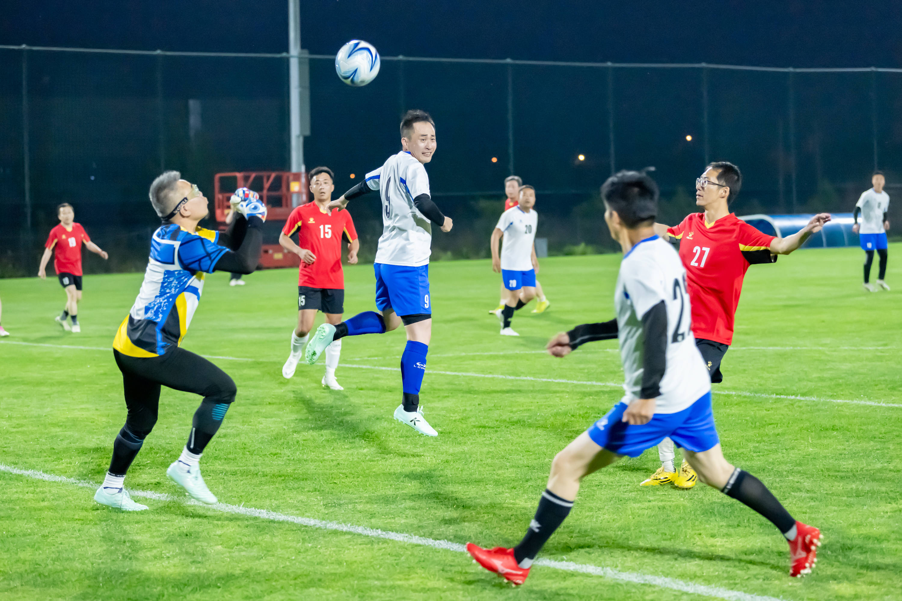 持高强度运 持高强度运