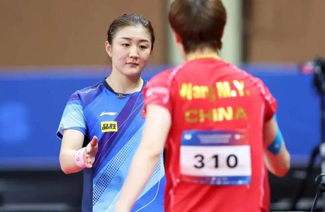 左手球员的 左手球员的